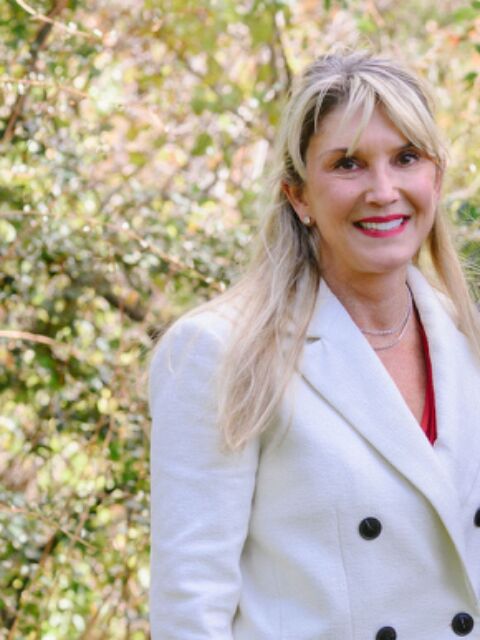 Dr. Rebecca Swett